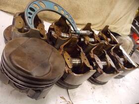 3925579lh Chevrolet Chevy 427 Corvette 66-69 Pistons Bbc Std 4.25 Inch Bore .140 Dome