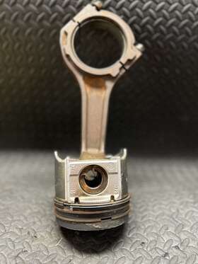 313.fd8m14 Ford 6.7l Connecting Rod With Piston Fits 11 12 13 14 15 16 F250 F350 F450 F550