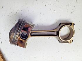 Cj5g-6205-bc Ford Rod And Piston - Used