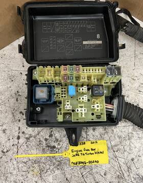 Hino 82956-e0290 338 Engine Fuse Box J08e 7.6 Turbo Diesel Used P/n