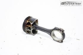 1210092c0n Infiniti 2017-2019 Qx30 2.0l Engine Right Connecting Rod With Piston Oem