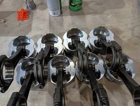 Je Pistons And Manley Rod Set. 187698 Piston Set