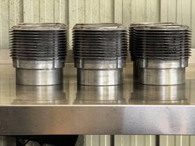 Mahle 90zn2w7 2.7l 90mm #6 Stamped Cylinders And Pistons - 1977 Porsche 911s
