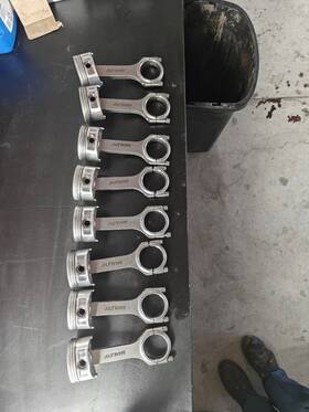 494230 Manley Pistons With Maley Rods