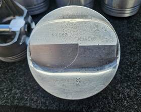 Manley P5552-.030 Forged Pistons P5552 .030 Set Of 8 Sb Chevy 12.5 Comp .220 Dome