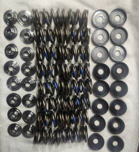 221425 Manley Performance 261425 Nextek Dual Drag Race Valve Spring/ Retainer Kit. Used Low Runs