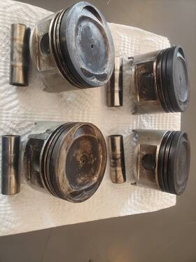 012-5194 Mazda Oem Std Piston Set For 83-95 Kia 626 B2000 2.0l Sohc Used With Wrist Pins