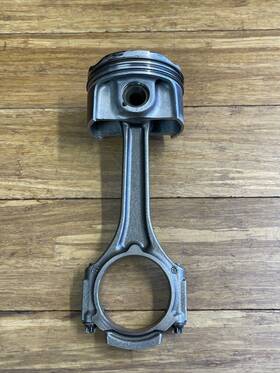 17703108576 Mercedes-benz Oem 2015 - 2020 C63 Amg Piston And Connecting Rod 59k Miles
