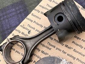 61700 Mercedes-benz W123 M617 300td Piston 1982
