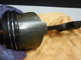 8-06904 Mercedes-benz Piston With Connecting Rod 86-91 560sel 560sl 560sec 96.50