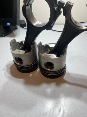 E1nn6108sa New Holland Used - Oem Engine Piston .040 Inch For Bsd332 Bsd333 Bsd333h Tractor