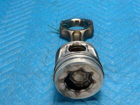 12104ez40a Nissan Titan Xd 5.0l Diesel Engine Piston And Connecting Rod Rh 2016-2019 Oem