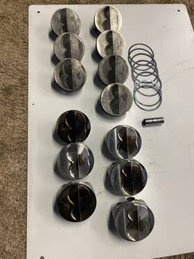 H133cl.060 Speed Pro 13 Pistons 383 3.750 Stroke 6.0 Rod .060 Bore Good Used Chevy