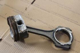 304.to1918 Toyota 2015 2016 2017 2018 2019 2020 Tundra Engine Piston Rod Arm 5.7l 3ur-fe