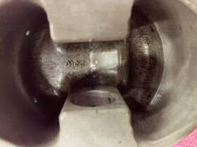 3959456 Trw Used 350 Sbc Forged Pistons