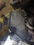 Engine Cover Oem 2014 Nissan Pathfindr. Fixed Price $100.00.