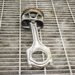 Volvo XC40 Engine Piston Connecting Rod 2.0 Petrol Kw B4204T47 31401957. Fixed Price $78.73.